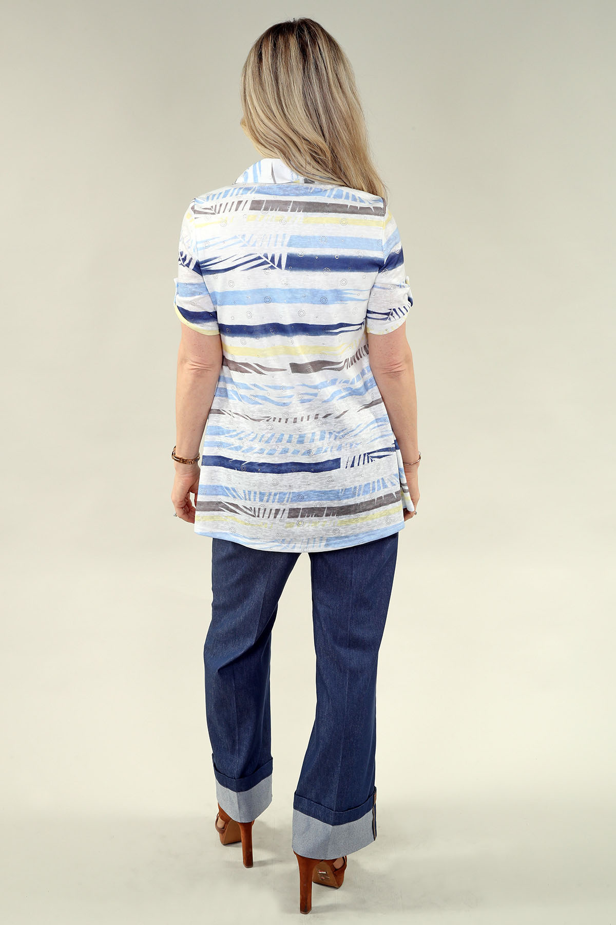 Elbow Slv Tunic- Zipper in A/S Blue Brown print Tunic Printed Knit - Image 3