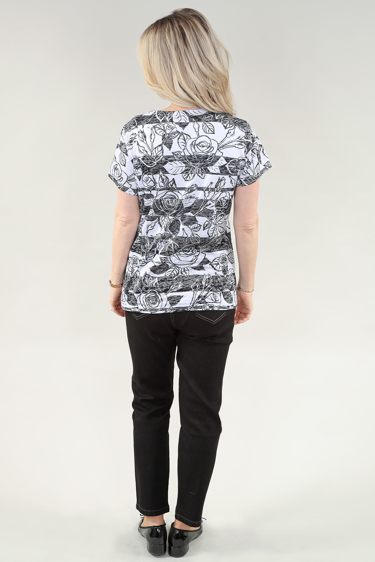 Ss Tee Rose Print-Crew Neckline in A/S Black ivory rose print Tee Burnout Knit - Image 3