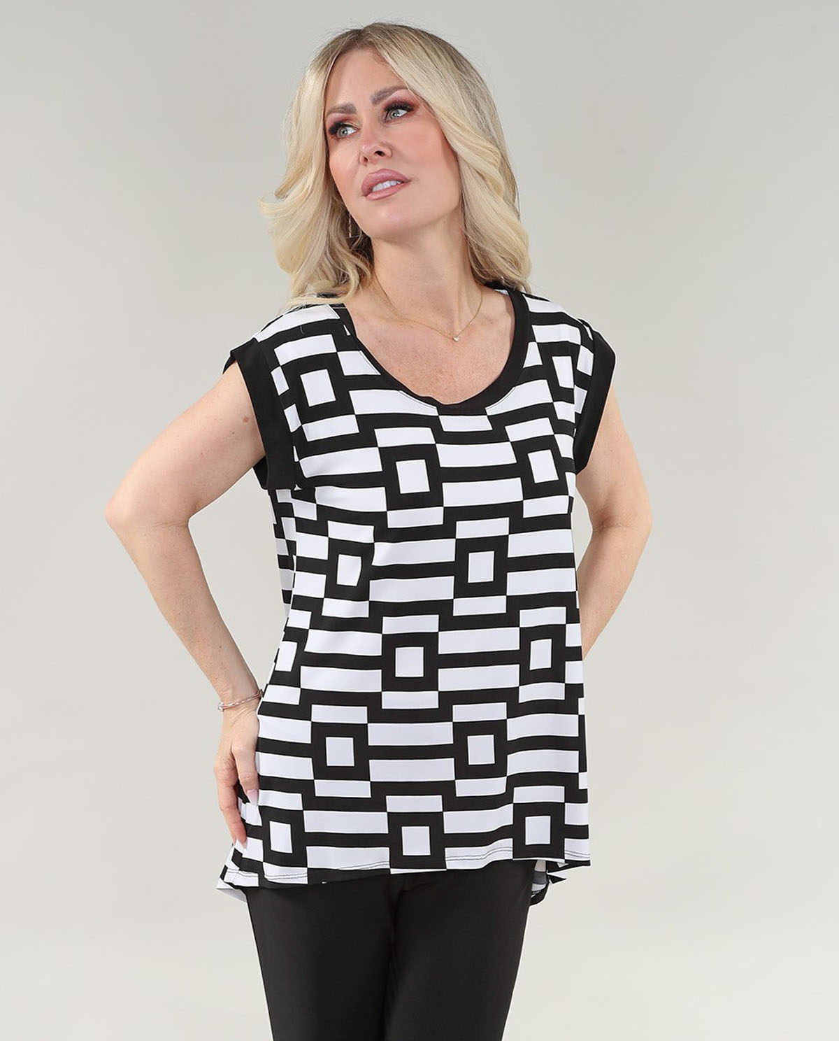 Haut superposé à mancherons