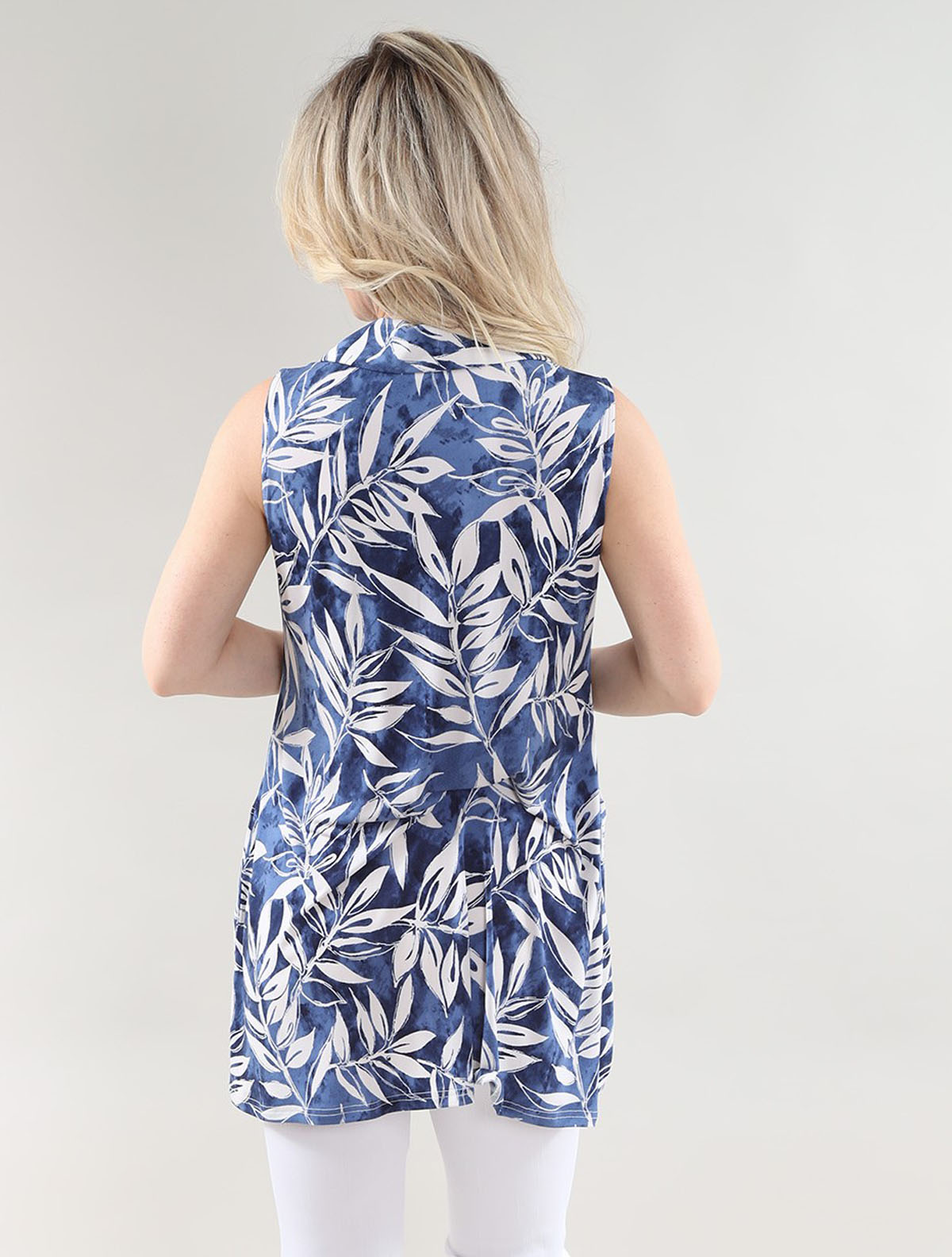 Chemise à manches longues - À nouer devant - Toile texturée noir et corail fleuri - Image 2