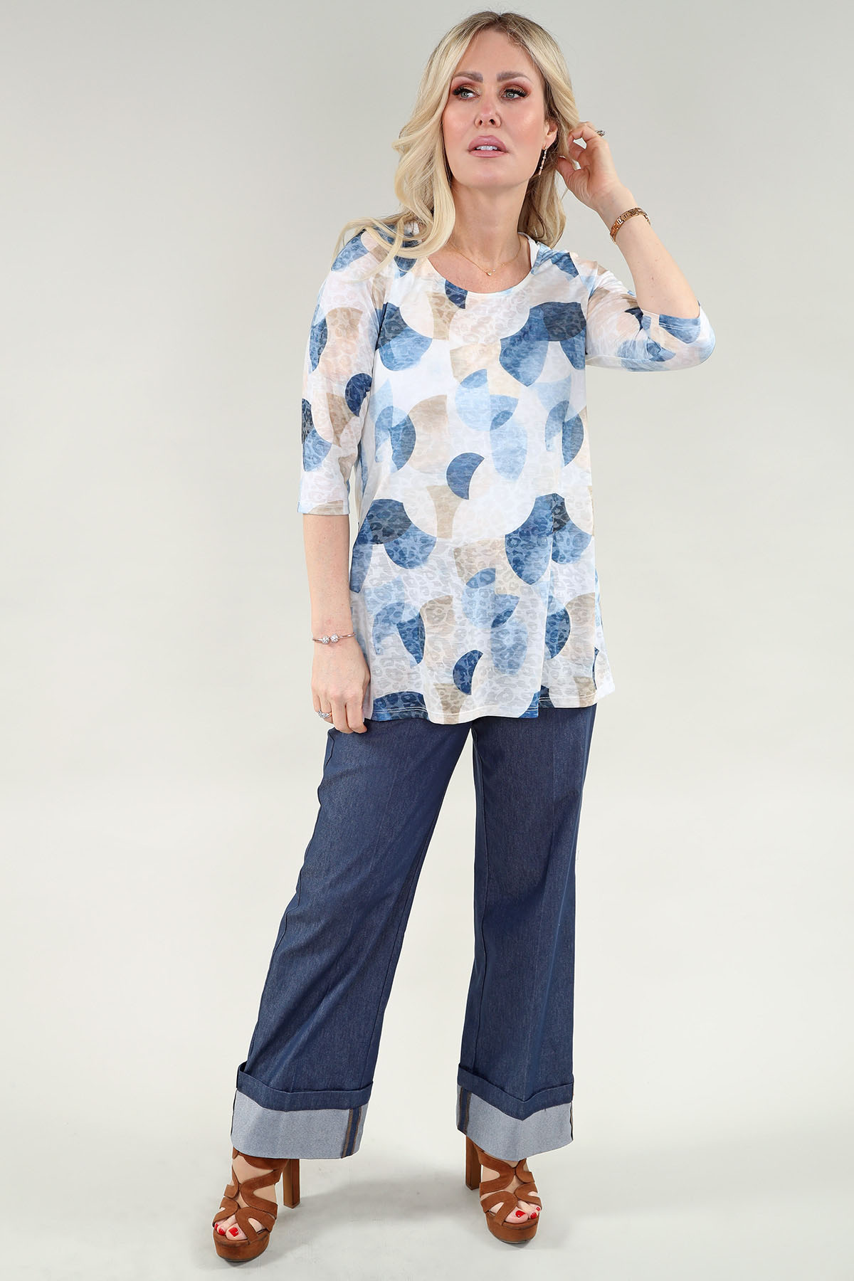 Haut sans manches - Encolure en V - Double épaisseur - Tricot ITY sable – Image 2