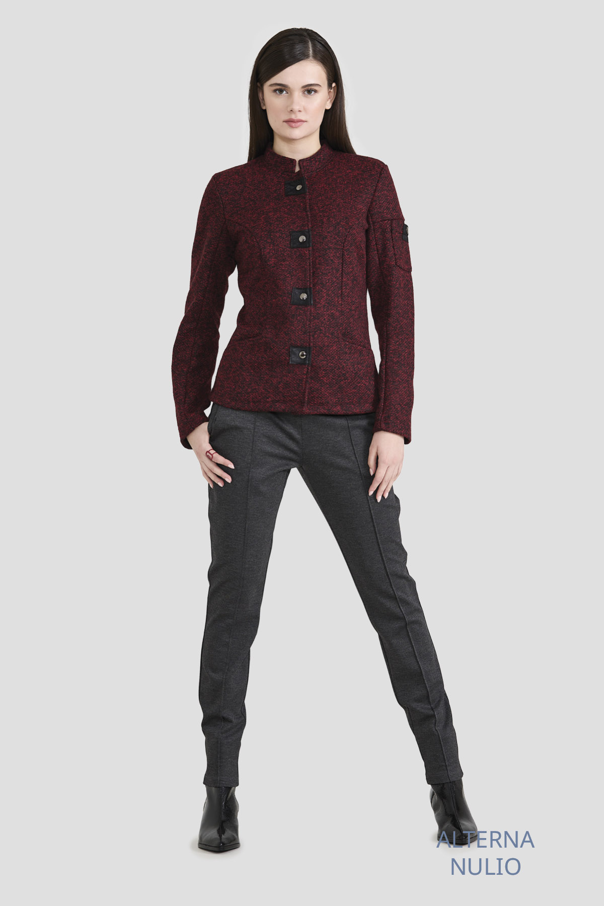 Jacket in Black or Plum Jacket Pleated Jersey